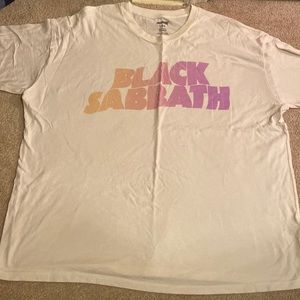 🌸 Tailgate by AE Black Sabbath oversized t shirt! Size large!